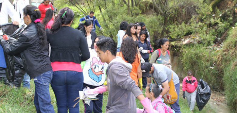 Jornada de limpieza con jóvenes 